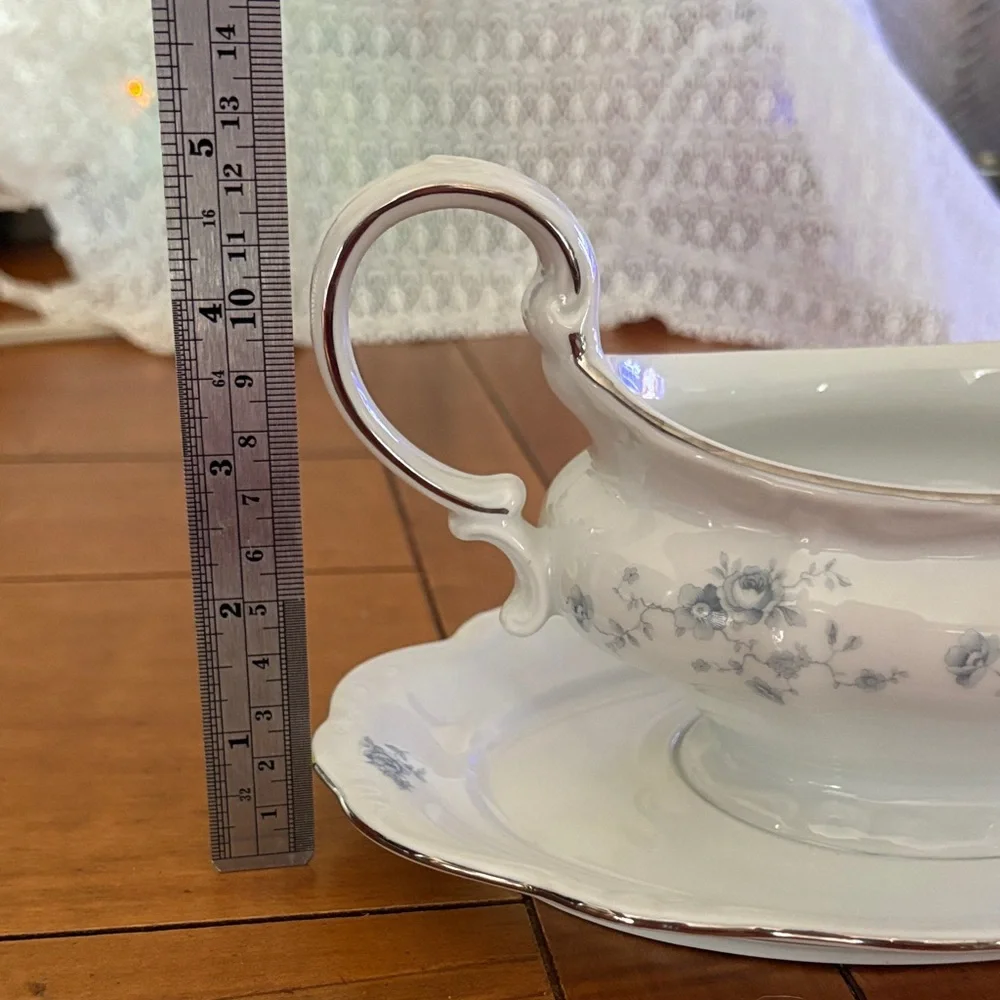 John Haviland Gravy Boat Attached Underplate Blue Garland Bavaria Backstamp - Picture 9 of 9